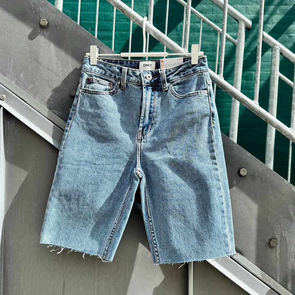 ONLY - SHORTS - EMILY HW 15171550 - LIGHT BLUE DENIM