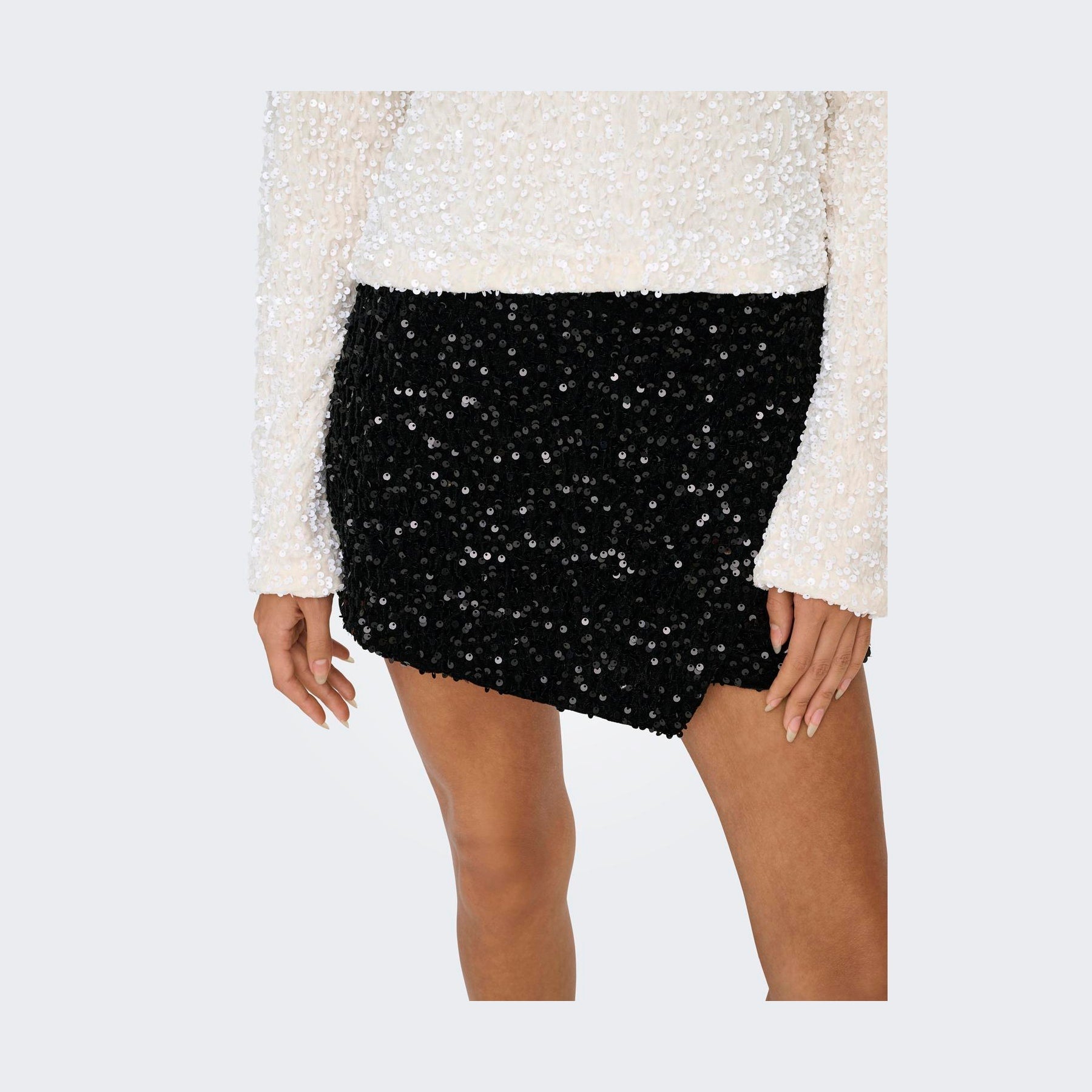 ONLY - SKORTS - ANIKA 15358316 - BLACK SEQUINS