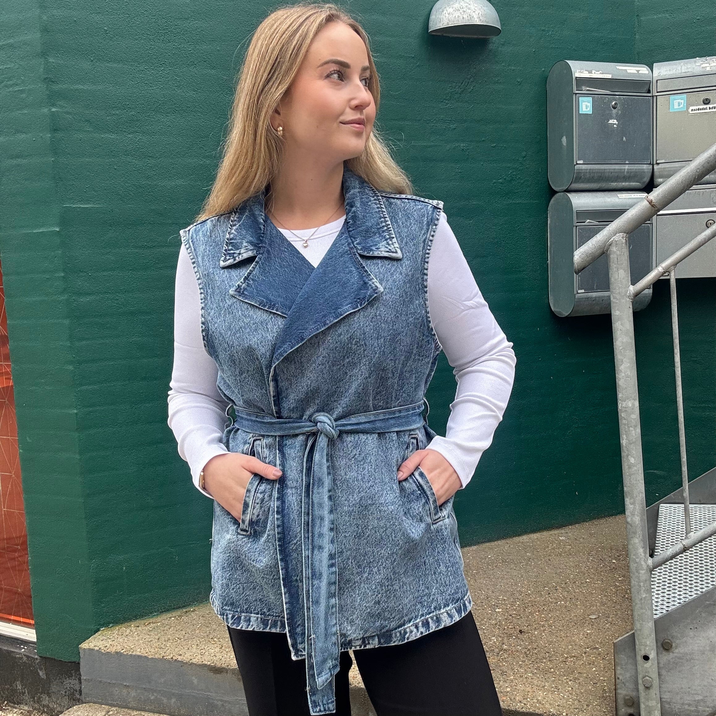 PIECES - VEST - SABINE 17155890 - MEDIUM BLUE DENIM