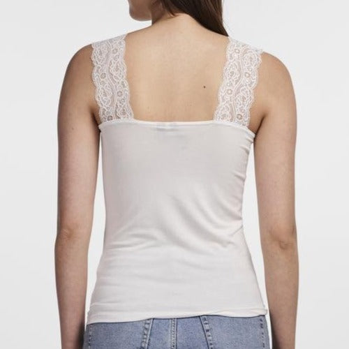 PIECES - TOP - BARBERA LACE 17106017 - HVID