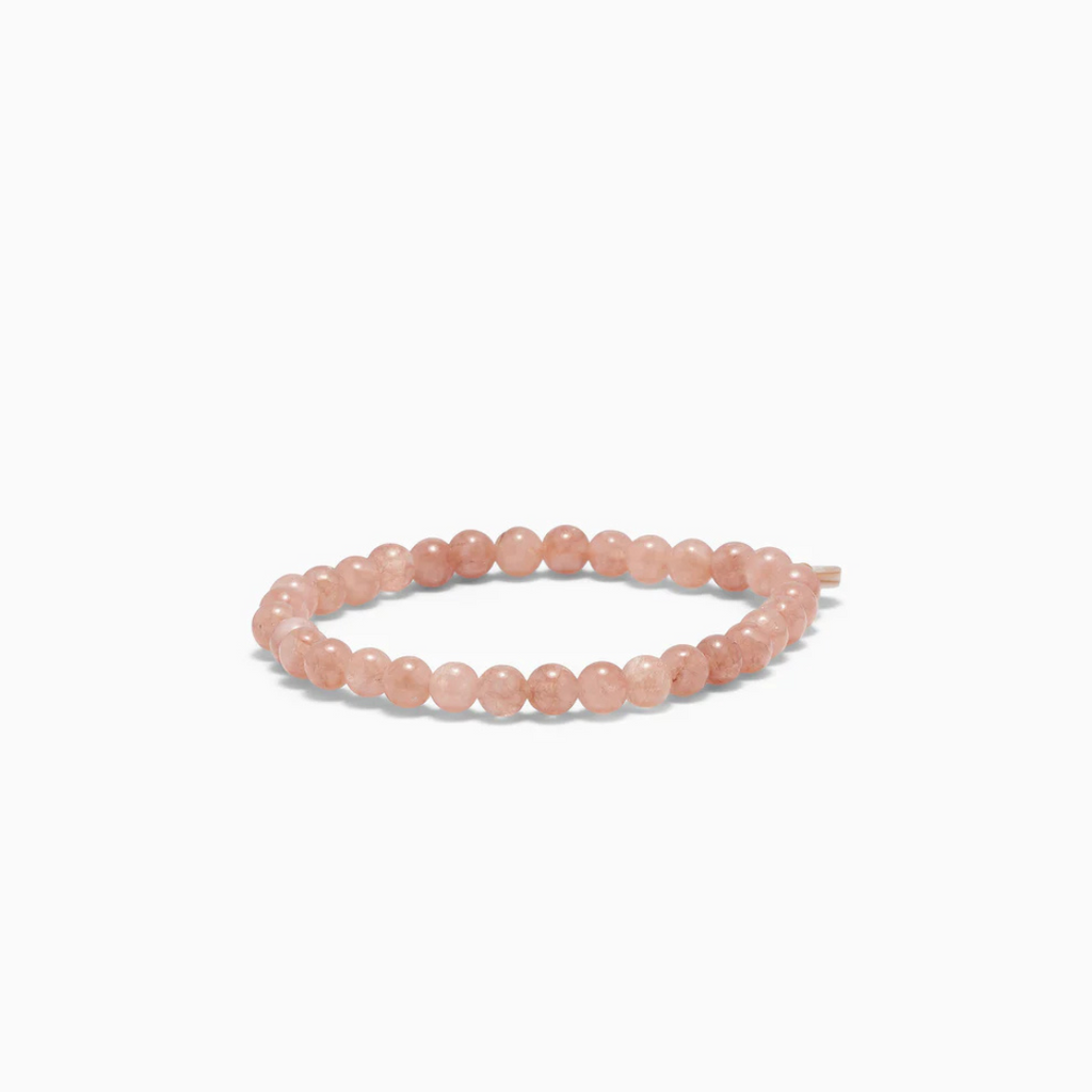 SOÏ -  KRYSTAL ARMBÅND - SUNSTONE 6 MM.