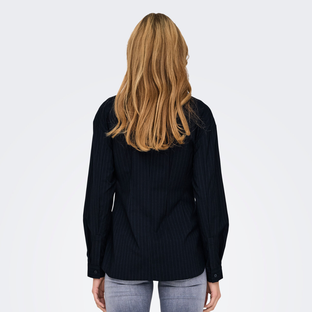 ONLY - SKJORTE - EDA FITTED 15344223 - BLACK W. WHITE PINSTRIPE