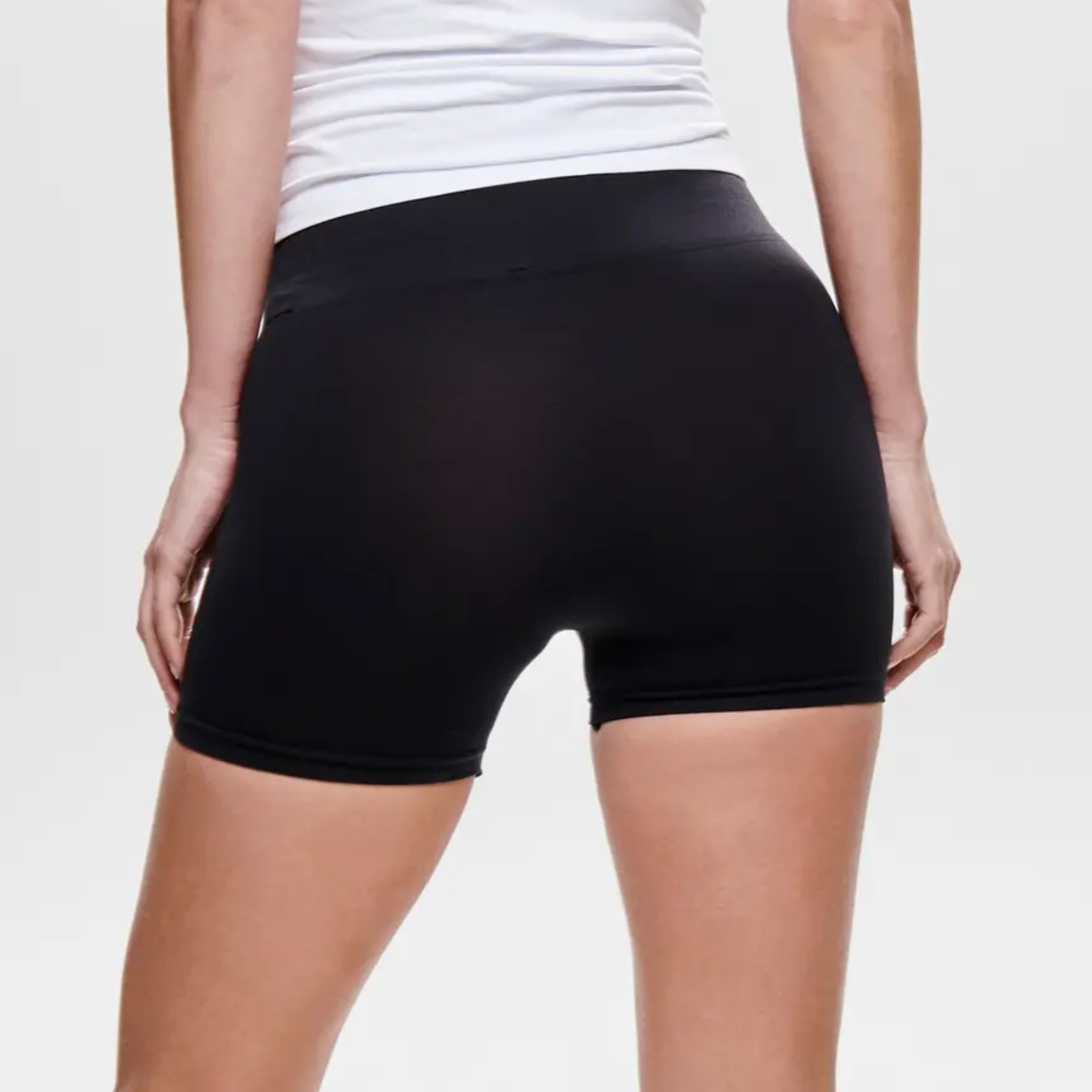 ONLY - CYKELSHORTS - VICKY SEAMLESS MINI 15127040 - SORT